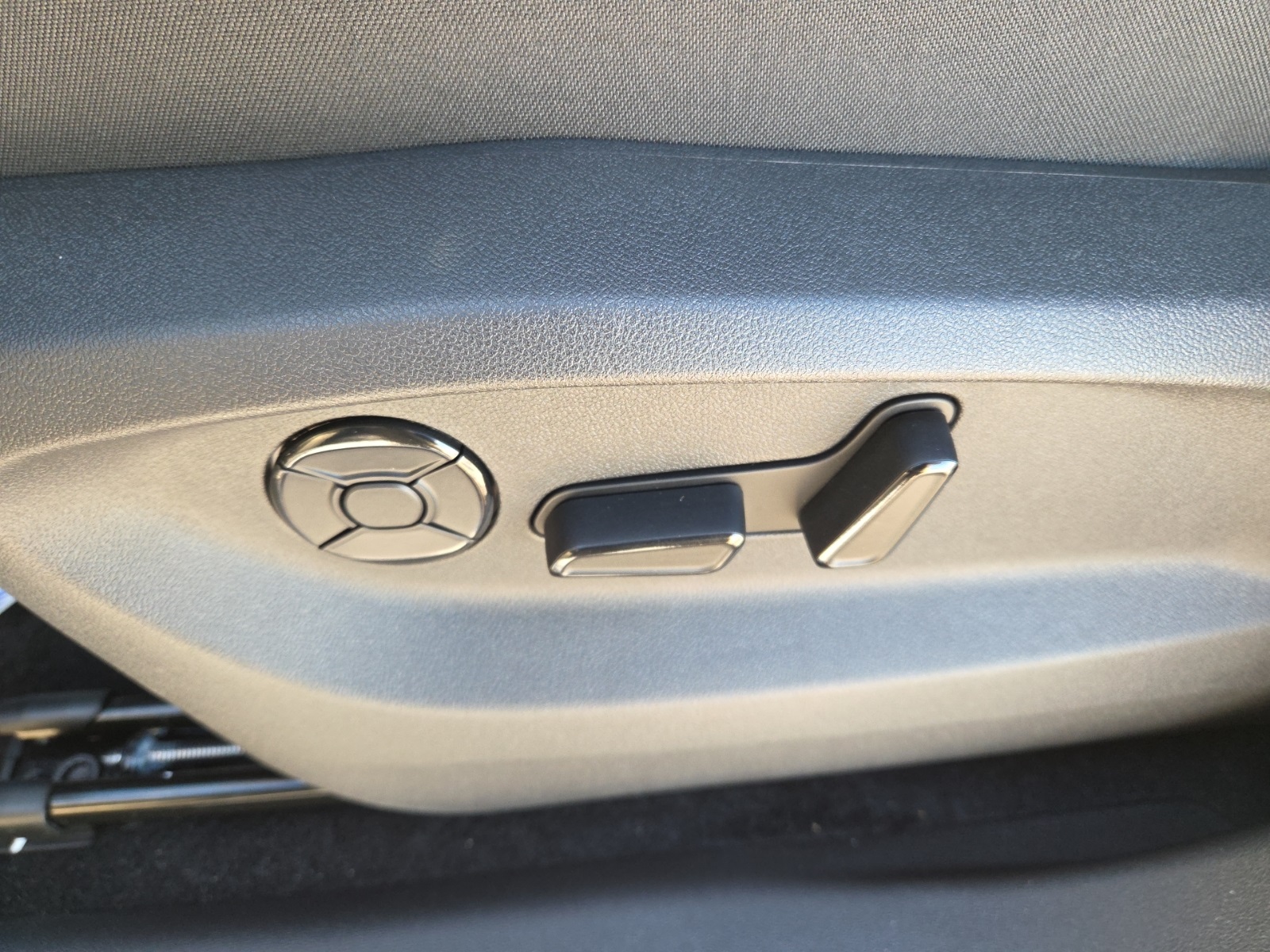 new 2026 Volkswagen Tiguan car, priced at $36,697