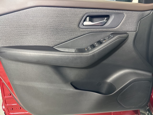 2023 Scarlet Ember Tintcoat Nissan Rogue SV FWD SUV