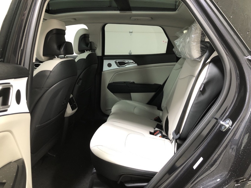 2026 Kia Sportage EX photo 17