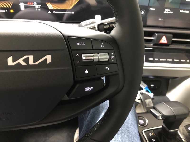 2026 Kia Sportage EX photo 25