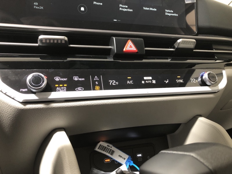 2026 Kia Sportage EX photo 32