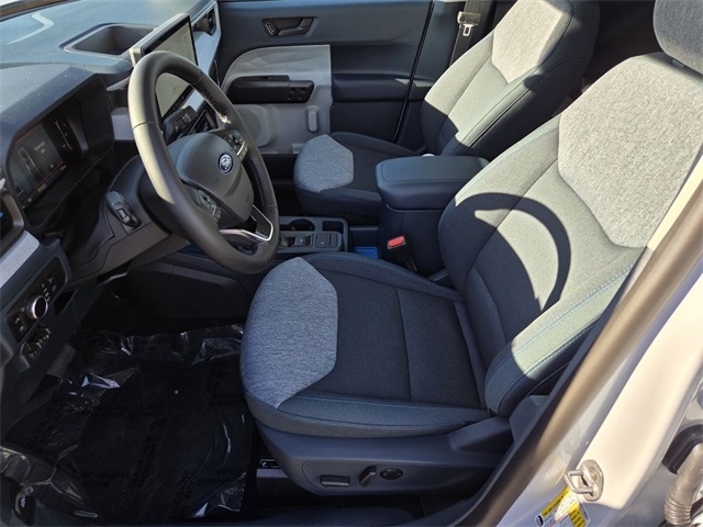 New 2025 Ford Maverick XLT 4D Crew Cab