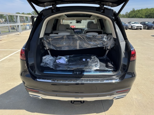 2025 Mercedes Benz GLS 450 4MATIC photo 11