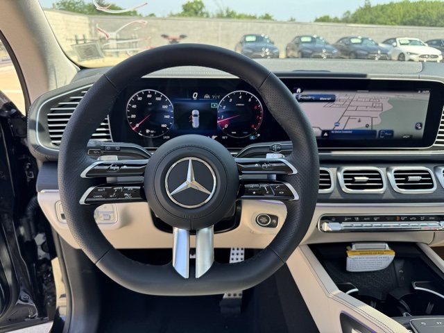 2025 Mercedes Benz GLS 450 4MATIC photo 15