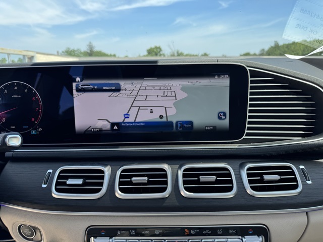 2025 Mercedes Benz GLS 450 4MATIC photo 18