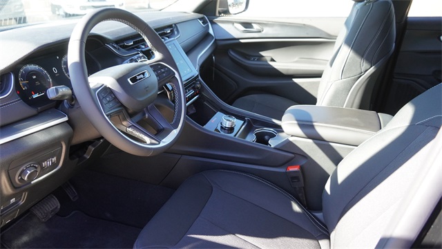 New 2025 Jeep Grand Cherokee SUV