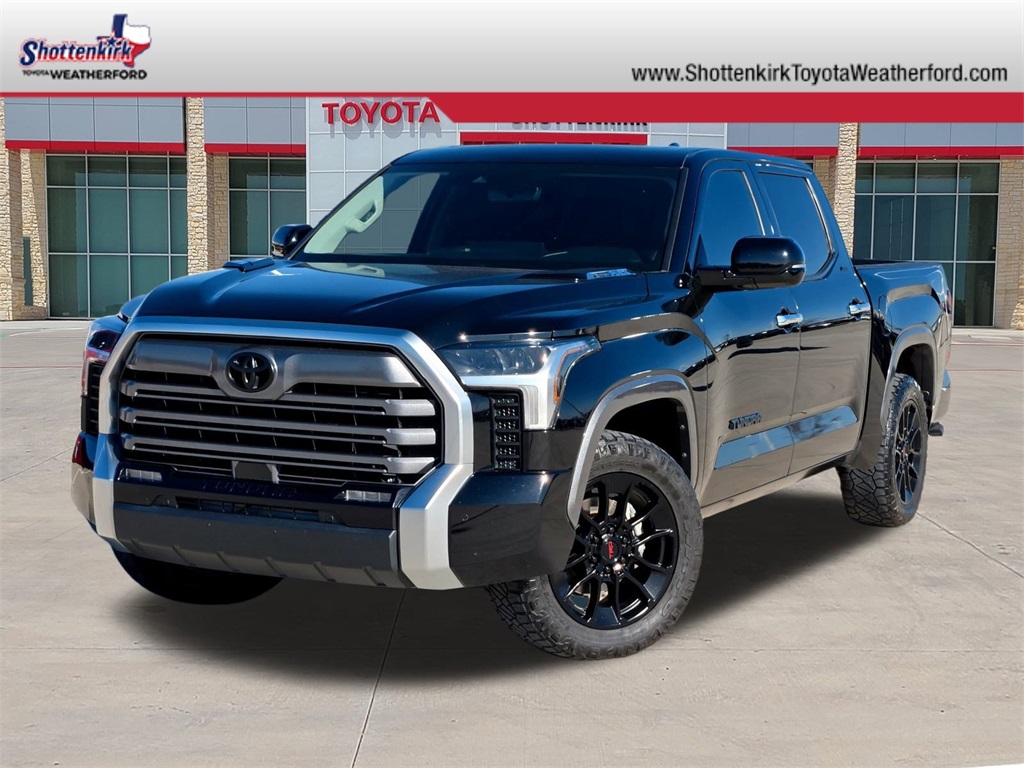 2024 Toyota Tundra Limited's photo