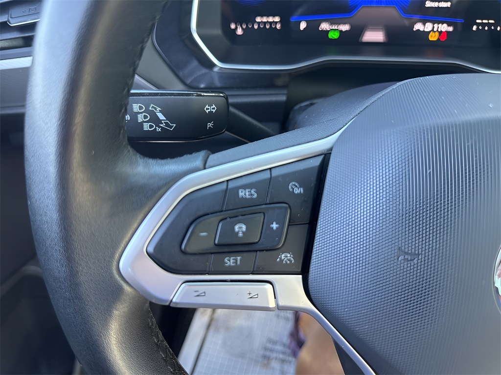 2023 Volkswagen Jetta 1.5T Sport photo 4