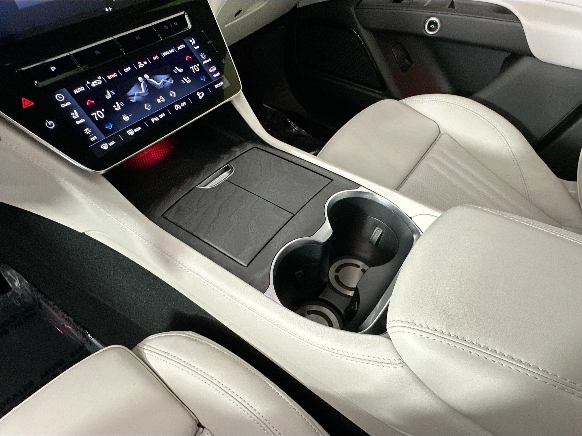 new 2026 Maserati Grecale car, priced at $97,395