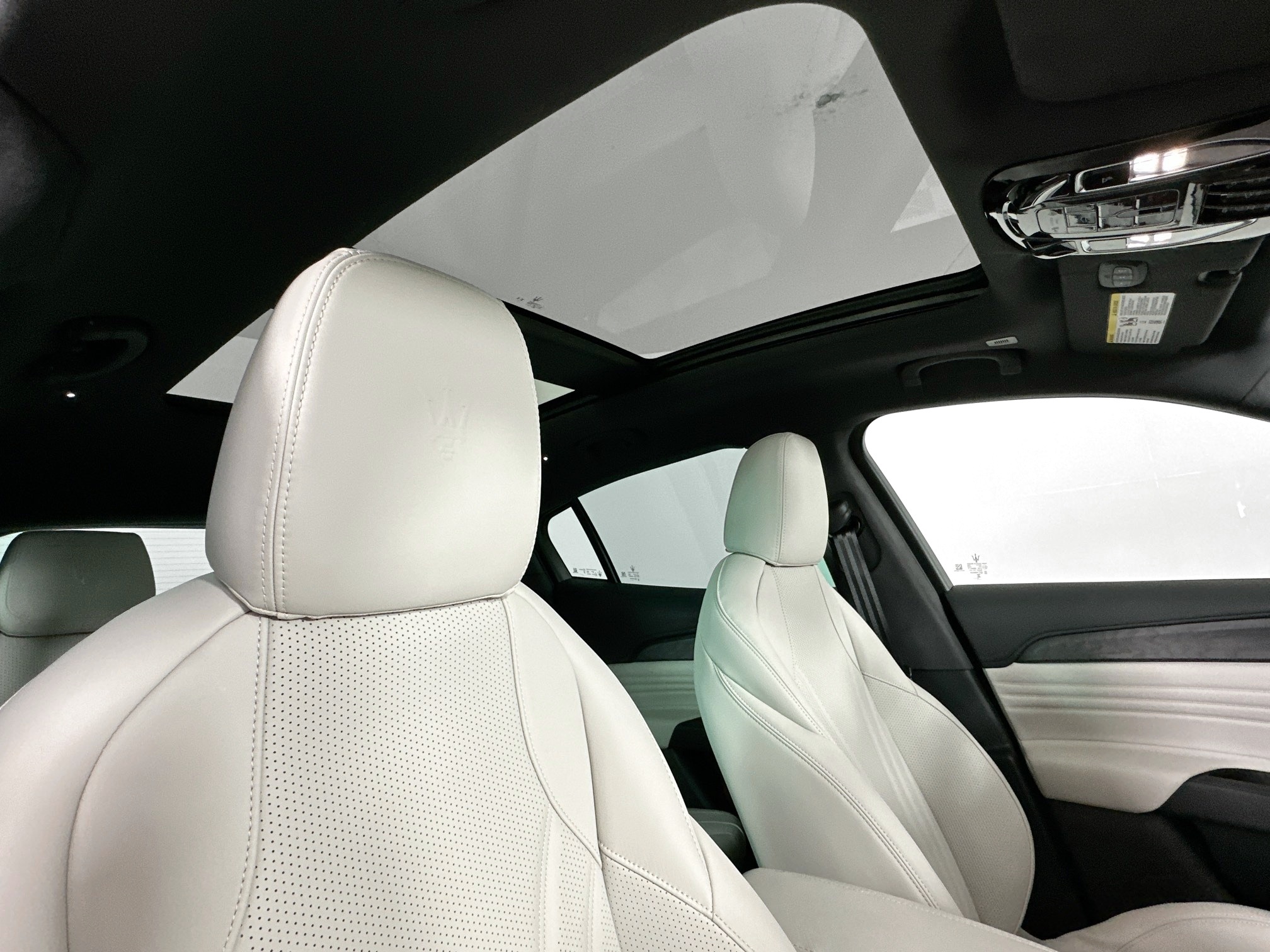 new 2026 Maserati Grecale car, priced at $97,395