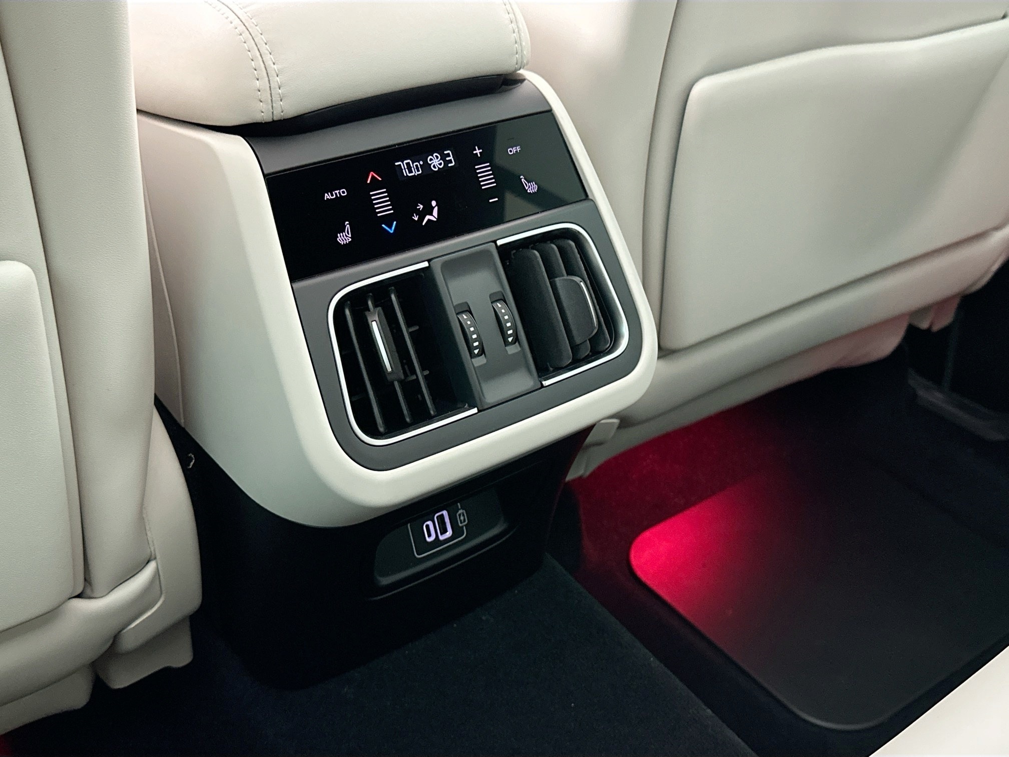 new 2026 Maserati Grecale car, priced at $97,395