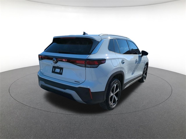 used 2025 Volkswagen Tiguan car, priced at $31,911