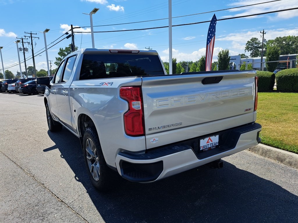 2020 Chevrolet Silverado 1500 RST 4D Crew Cab 4WD 10