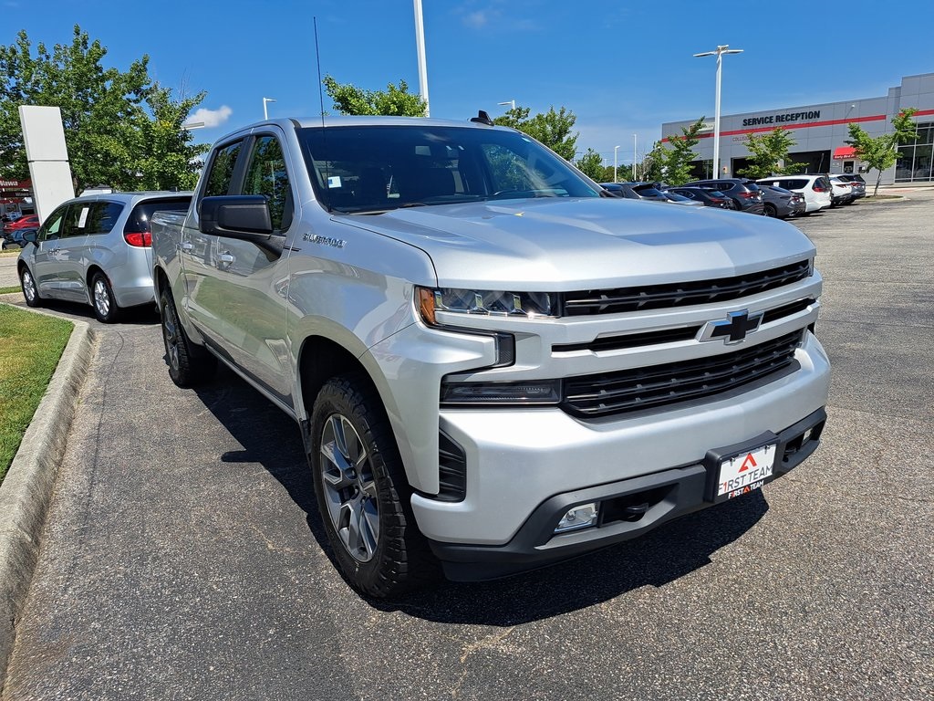 2020 Chevrolet Silverado 1500 RST 4D Crew Cab 4WD 4