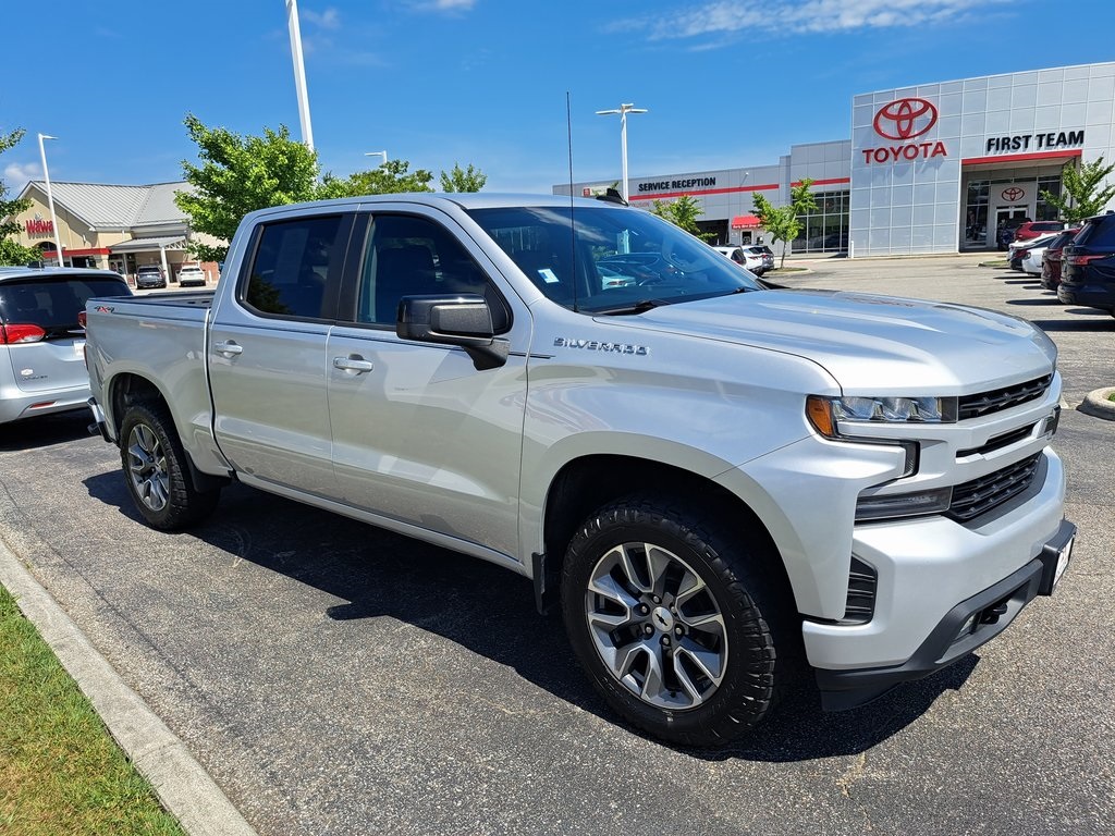2020 Chevrolet Silverado 1500 RST 4D Crew Cab 4WD 5