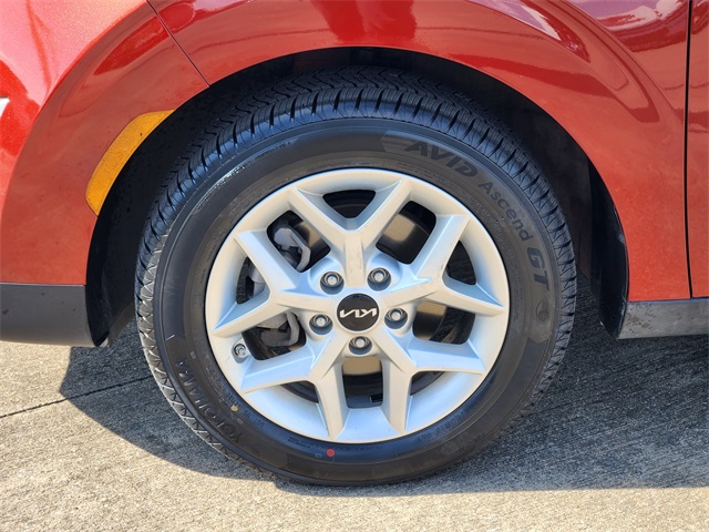 2024 Kia Soul LX photo 9