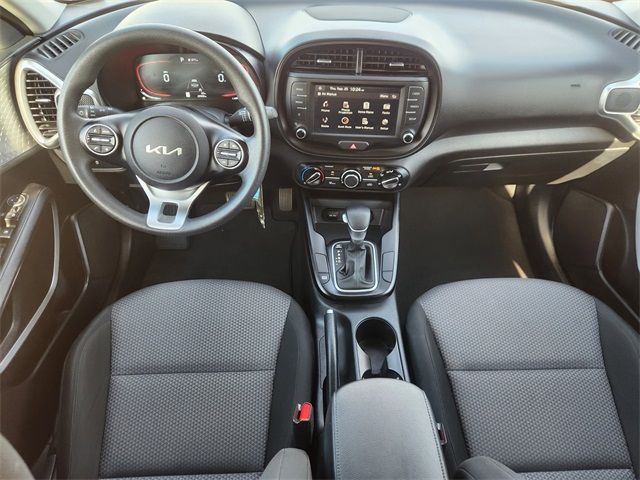 2024 Kia Soul LX photo 22