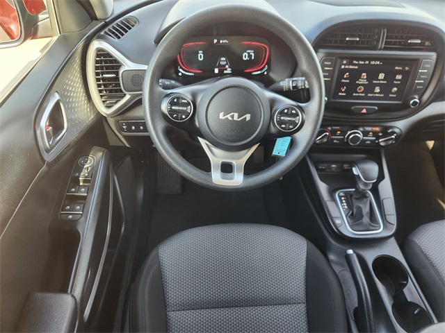 2024 Kia Soul LX photo 23