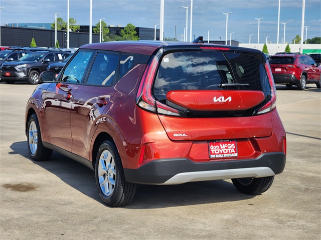2024 Kia Soul LX photo 4