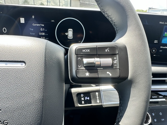 2025 Hyundai Santa Fe Limited photo 16