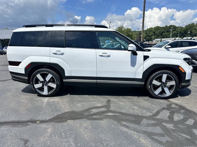 2025 Hyundai Santa Fe Limited photo 4