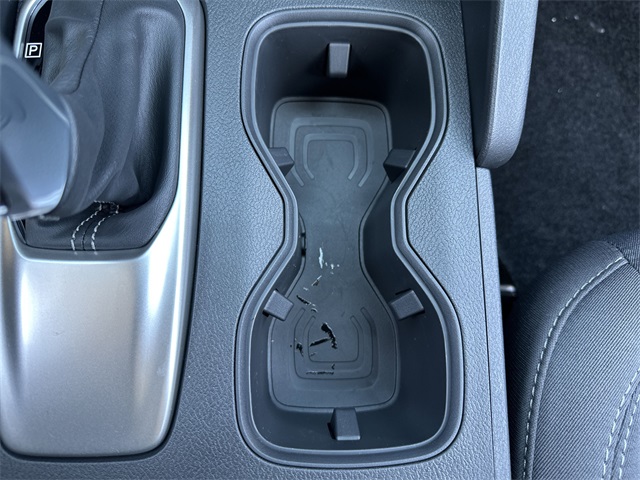 2025 Glacier White Nissan Frontier SV 4X4 Truck