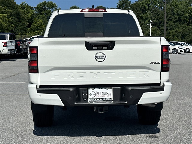 2025 Glacier White Nissan Frontier SV 4X4 Truck