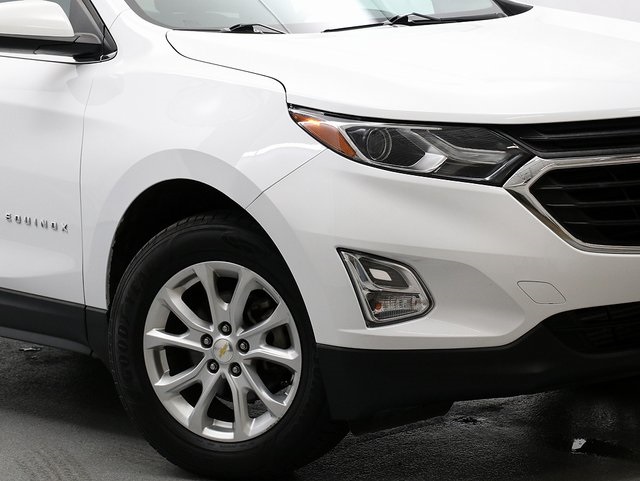 2018 Chevrolet Equinox LT photo 3