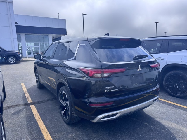 2022 Mitsubishi Outlander SE
