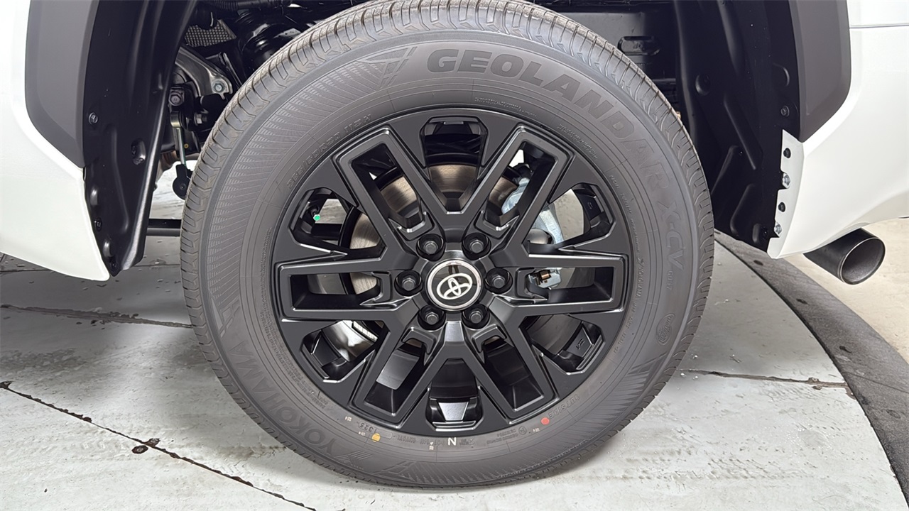 2026 Toyota Tundra SR5 CrewMax photo 21
