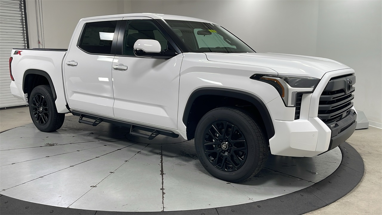 2026 Toyota Tundra SR5 CrewMax photo 3