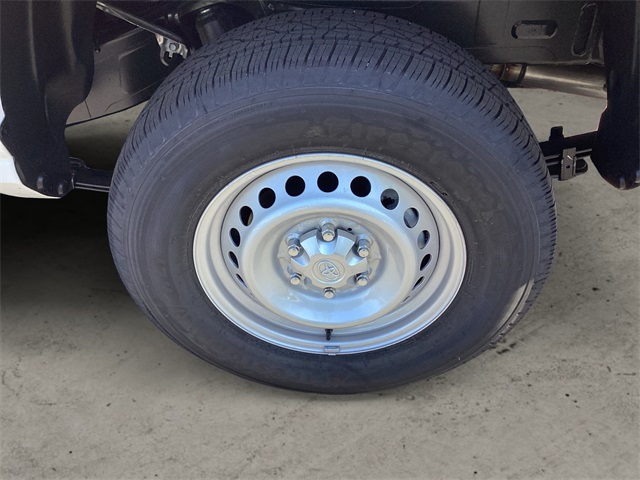 2025 Toyota Tacoma SR XtraCab photo 13