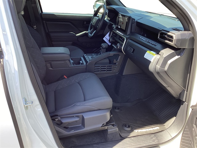 2025 Toyota Tacoma SR XtraCab photo 14