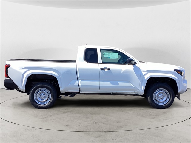 2025 Toyota Tacoma SR XtraCab photo 6