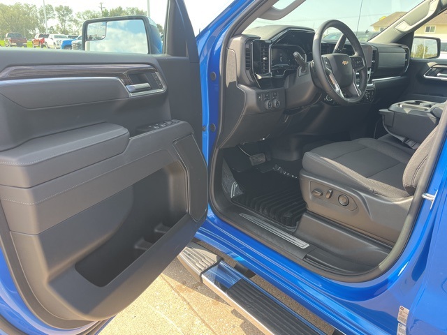 Used 2025 Chevrolet Silverado 1500 Truck