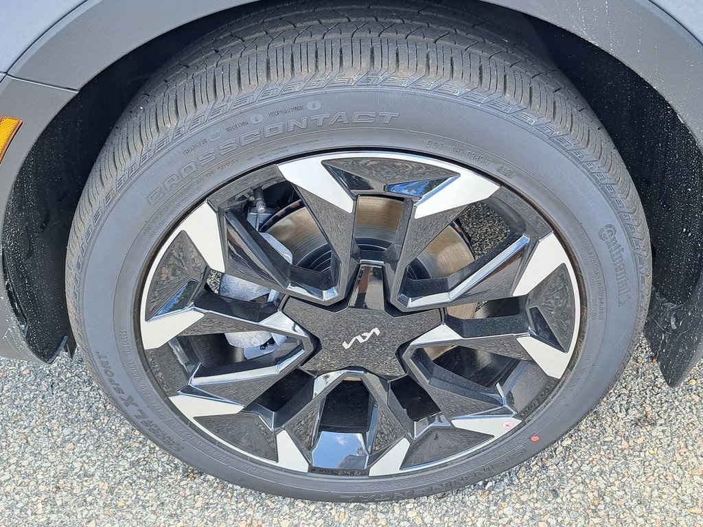 2025 Kia Sorento EX SUV FWD 16