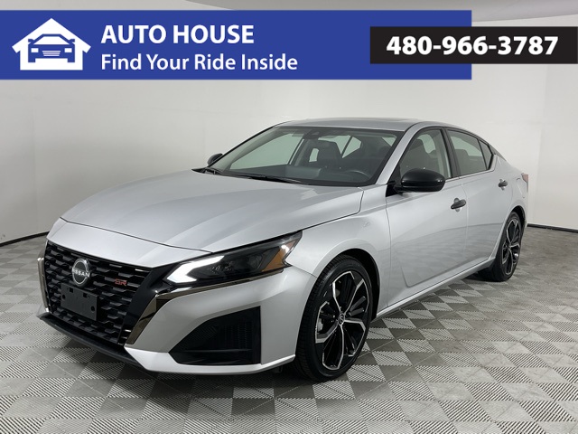 214902024 Nissan Altima 2.5 SR