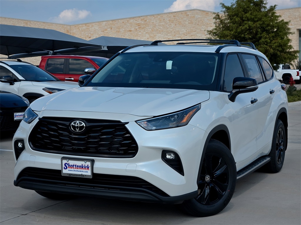 Used 2025 Toyota Highlander Hybrid SUV