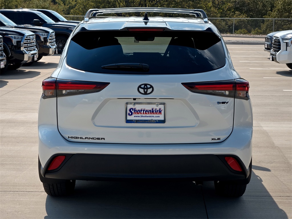 Used 2025 Toyota Highlander Hybrid SUV