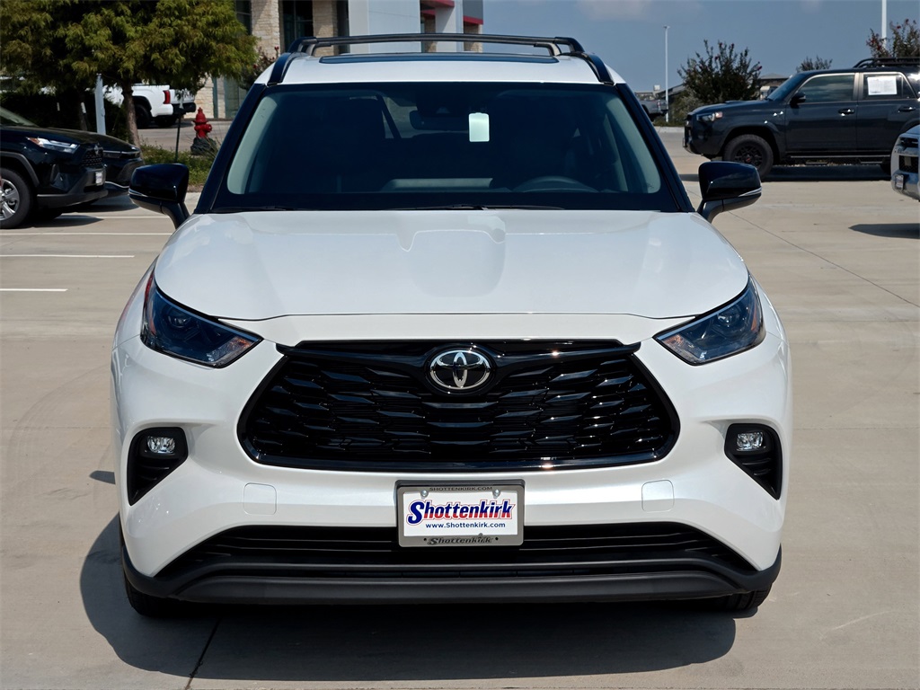 Used 2025 Toyota Highlander Hybrid SUV