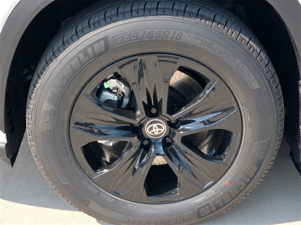 Used 2025 Toyota Highlander Hybrid SUV