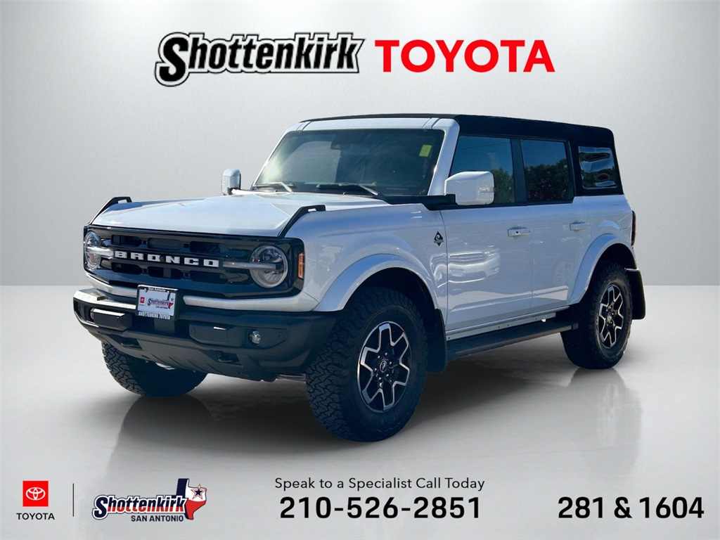 2024 Ford Bronco 4-Door Outer Banks's photo