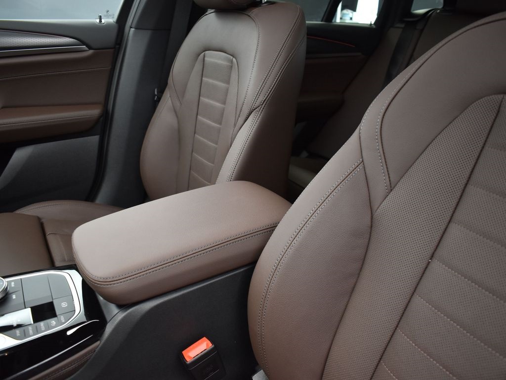 2025 Black Sapphire Metallic BMW X4 xDrive30i AWD SUV