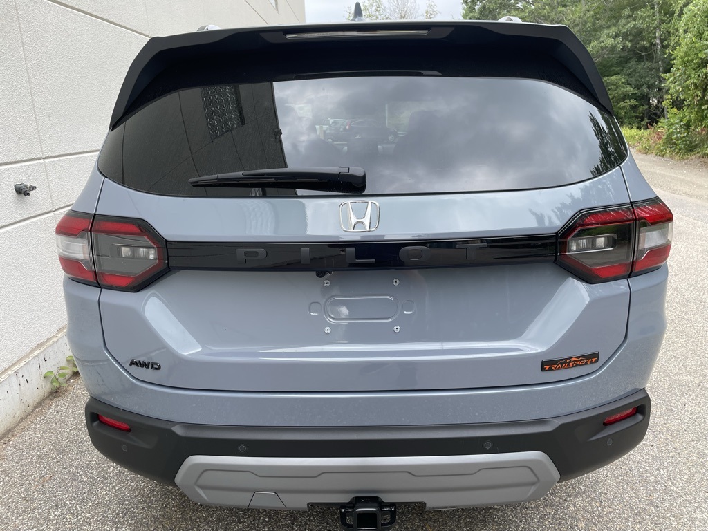 2025 Honda Pilot TrailSport photo 5