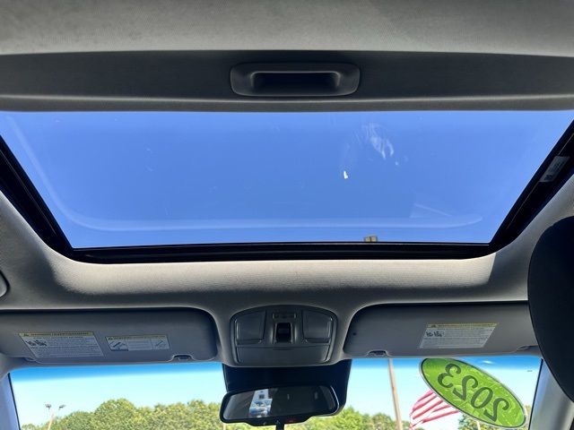 2023 Lunar White Hyundai Kona SEL AWD SUV