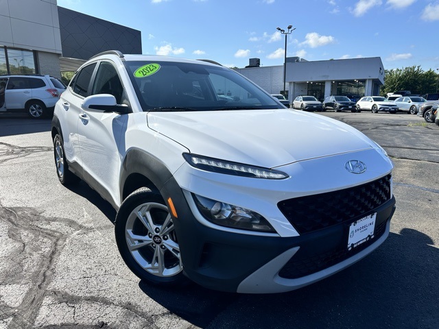 2023 Lunar White Hyundai Kona SEL AWD SUV