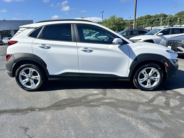 2023 Lunar White Hyundai Kona SEL AWD SUV