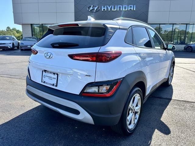 2023 Lunar White Hyundai Kona SEL AWD SUV