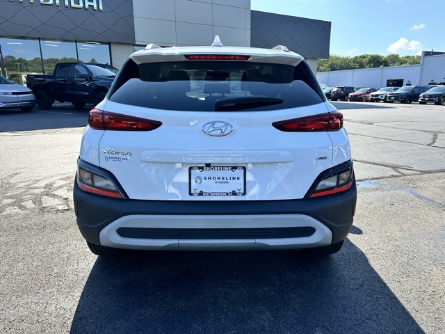 2023 Lunar White Hyundai Kona SEL AWD SUV