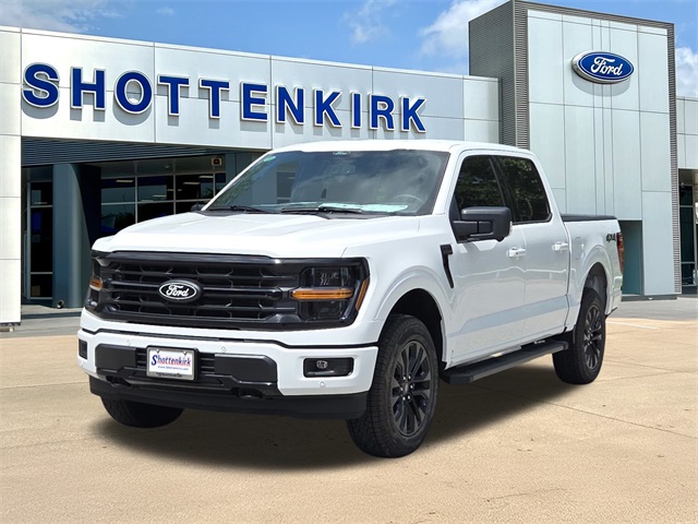 2025 Ford F-150 XLT photo 3